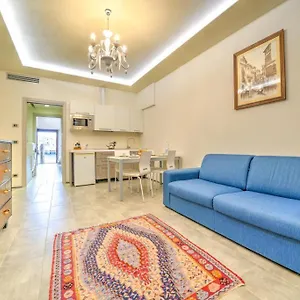 https://al-pontile-venezia.hotelslidodijesolo.com