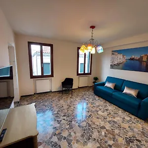 https://residenza-donini-in-venice-suite-2.hotelslidodijesolo.com