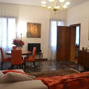 Castello 5888 B, Santa Marina, Calle Marcello, Canale Venice